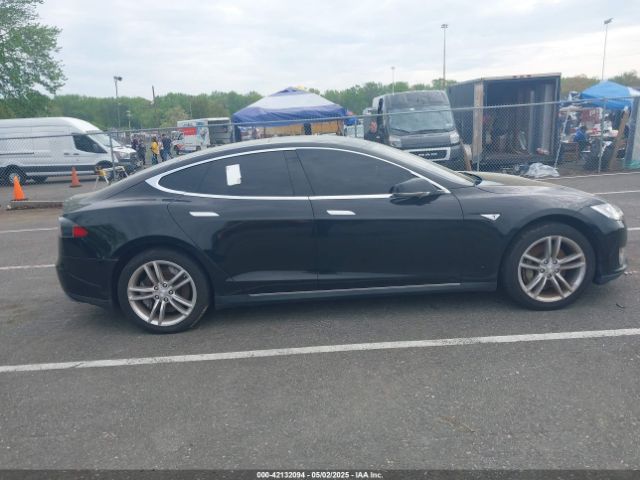 5YJSA1H13EFP33693 Tesla Model S P85