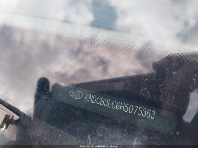 KNDCB3LC6H5075363 KIA NIRO LX