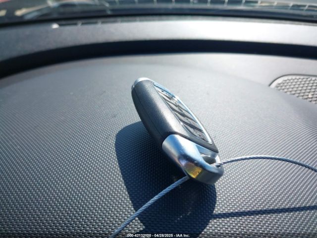 KMHLS4AG8MU195768 Hyundai ELANTRA SEL
