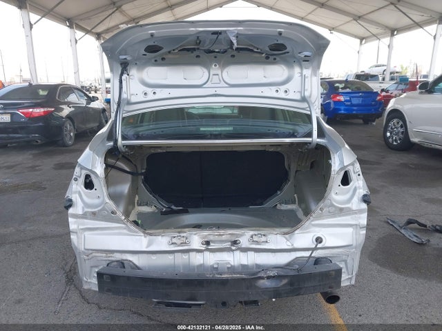 5YFBURHE9HP574728 Toyota COROLLA SE