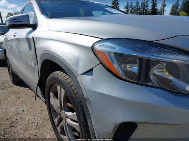 WDCTG4GB3HJ333929 Mercedes-Benz Gla 250 4matic