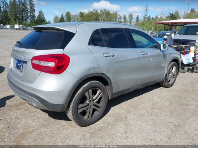 WDCTG4GB3HJ333929 Mercedes-Benz Gla 250 4matic