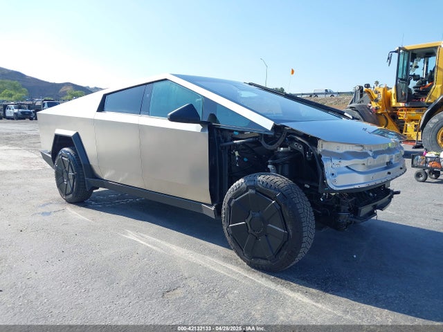 2025 TESLA CYBERTRUCK 7G2CEHEE7SA059773 Photo 0