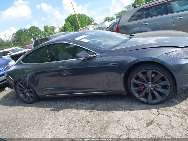 Tesla Model S P85d 2014 5YJSA1H29EFP63032 Image 12