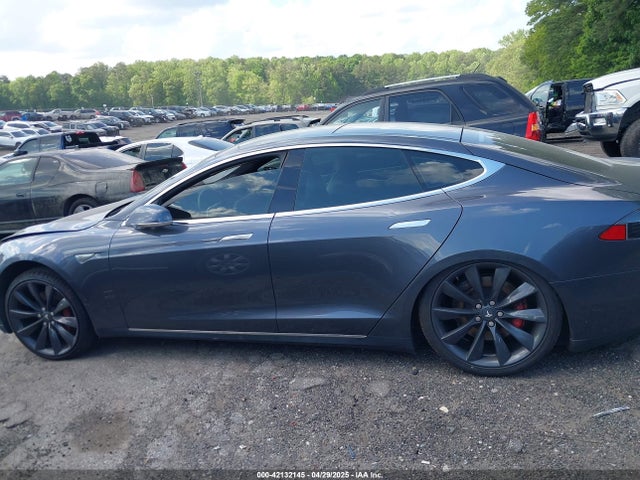 Tesla Model S P85d 2014 5YJSA1H29EFP63032 Image 13