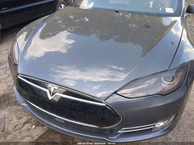2014 TESLA MODEL S 5YJSA1H29EFP63032 Photo 5