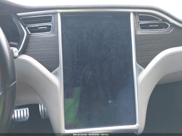 2014 TESLA MODEL S 5YJSA1H29EFP63032 Photo 6