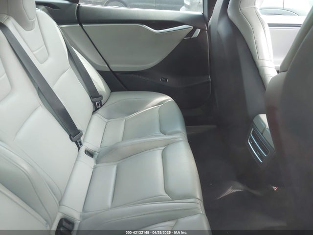 2014 TESLA MODEL S 5YJSA1H29EFP63032 Photo 7