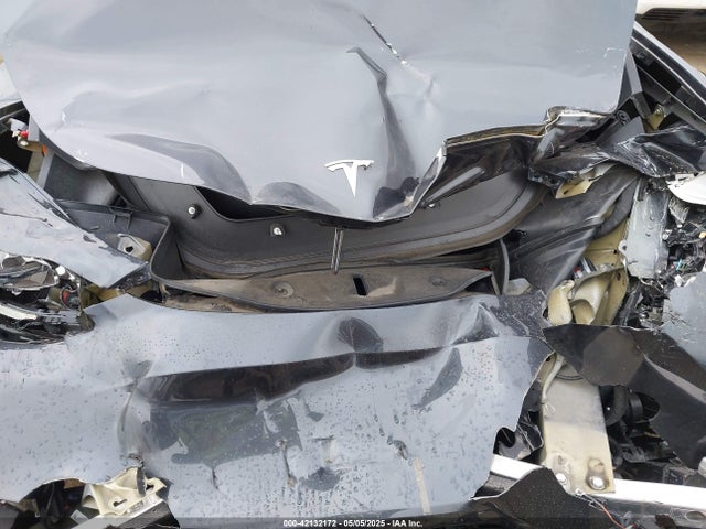 2024 TESLA MODEL Y 7SAYGDEF7RF053265 Photo 9