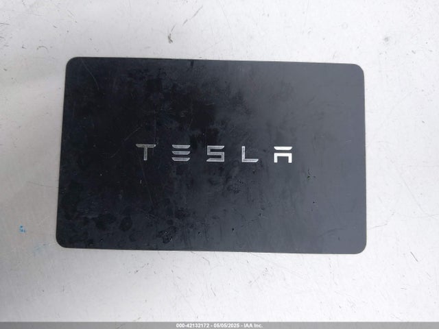 2024 TESLA MODEL Y 7SAYGDEF7RF053265 Photo 10