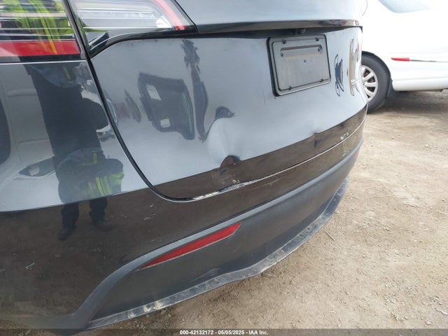 7SAYGDEF7RF053265 Tesla Model Y Performance Dual Motor All-wheel Drive