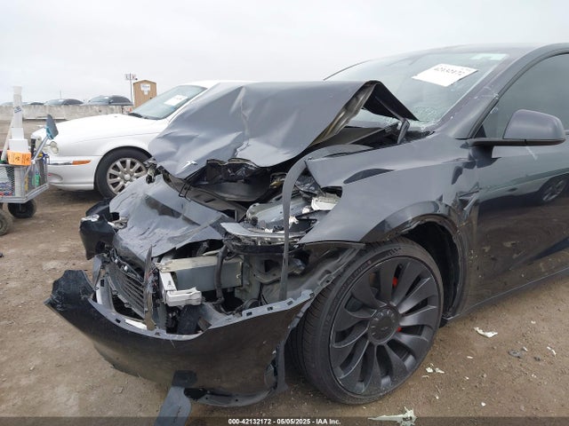 2024 TESLA MODEL Y 7SAYGDEF7RF053265 Photo 5
