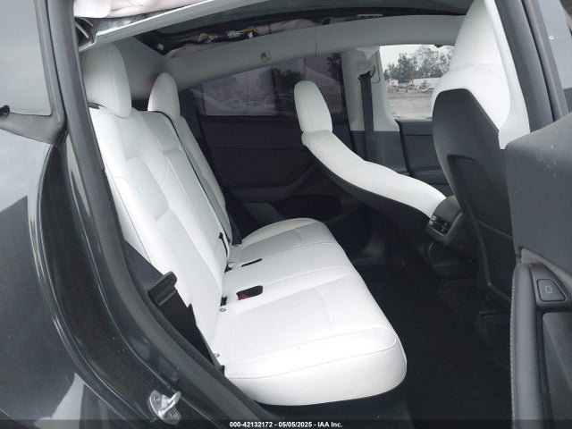 2024 TESLA MODEL Y 7SAYGDEF7RF053265 Photo 7