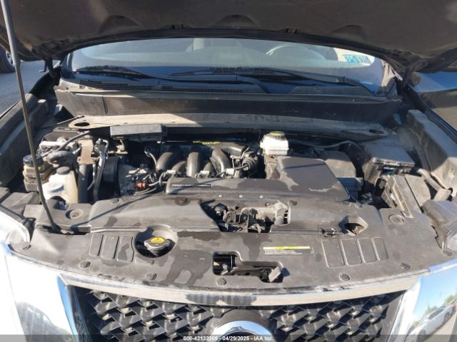 5N1AR2MM1EC682262 Nissan Pathfinder Sv
