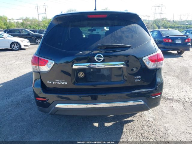 5N1AR2MM1EC682262 Nissan Pathfinder Sv