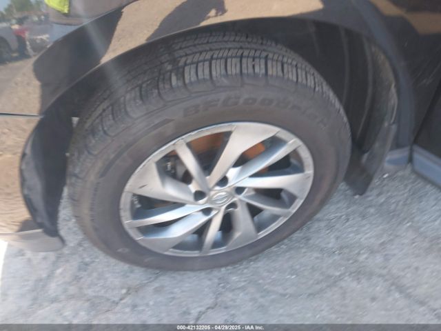 5N1AR2MM1EC682262 Nissan Pathfinder Sv