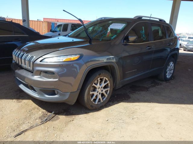 1C4PJLCS1HW644027 Jeep Cherokee Latitude Fwd