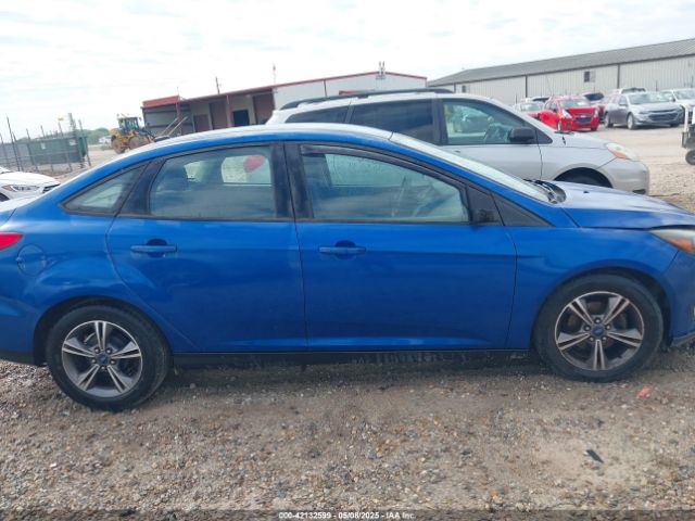 1FADP3F24JL214504 Ford FOCUS SE
