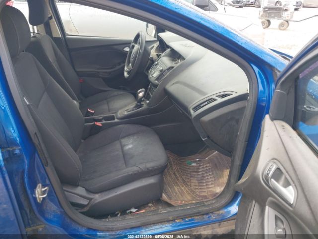 1FADP3F24JL214504 Ford FOCUS SE