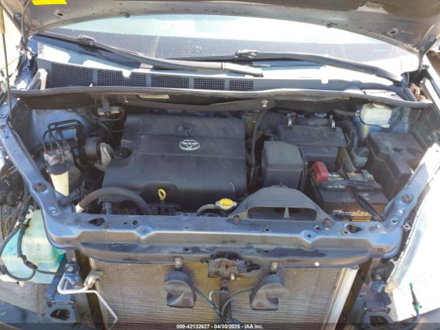 5TDKK3DC4ES464647 Toyota Sienna Le V6 8 Passenger