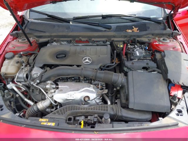 WDD3G4EB5KW022155 Mercedes-Benz m260