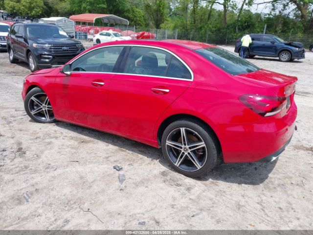 WDD3G4EB5KW022155 Mercedes-Benz m260