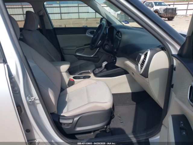 KNDJ23AUXM7771144 KIA SOUL LX