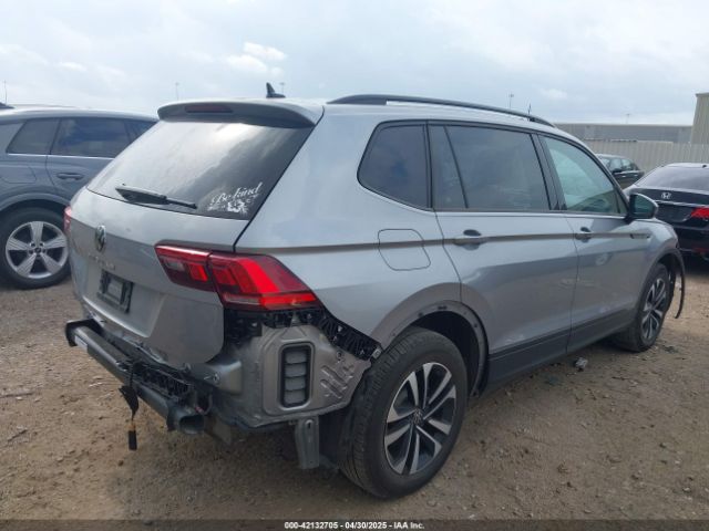 2023 VOLKSWAGEN TIGUAN 3VVRB7AX4PM015440 Photo 3