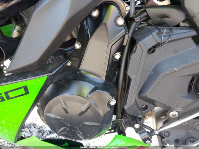 2024 KAWASAKI EX650 ML5EXEP19RDAC9752 Photo 8