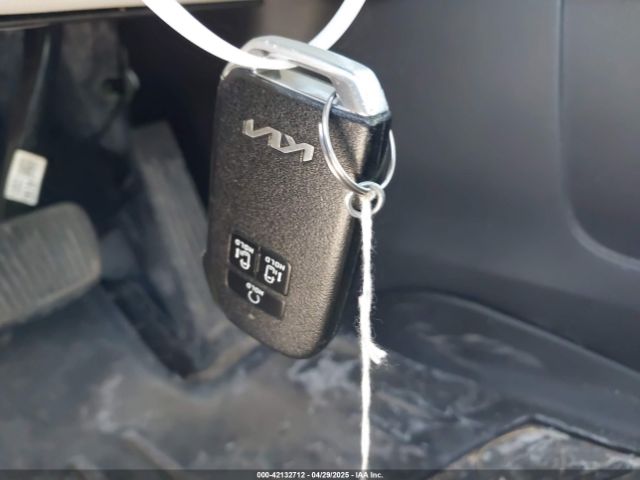 2022 KIA CARNIVAL MPV KNDNC5H3XN6061465 Photo 10