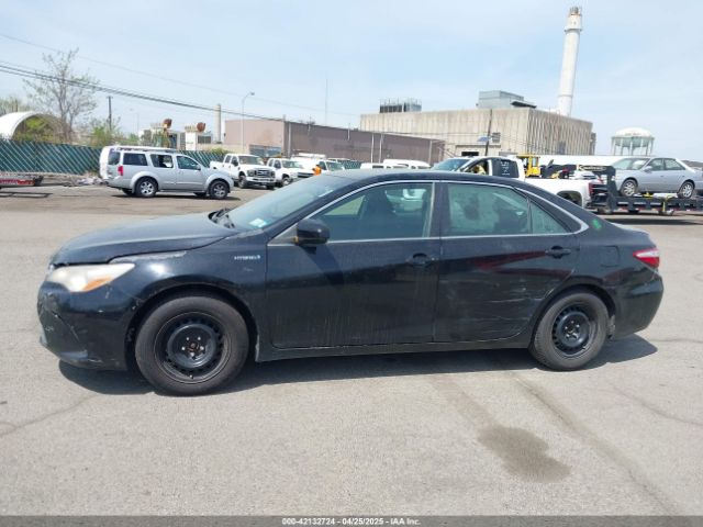 4T1BD1FKXFU164963 Toyota Camry Hybrid Le
