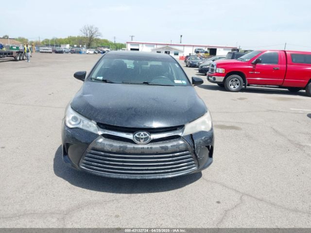 4T1BD1FKXFU164963 Toyota Camry Hybrid Le