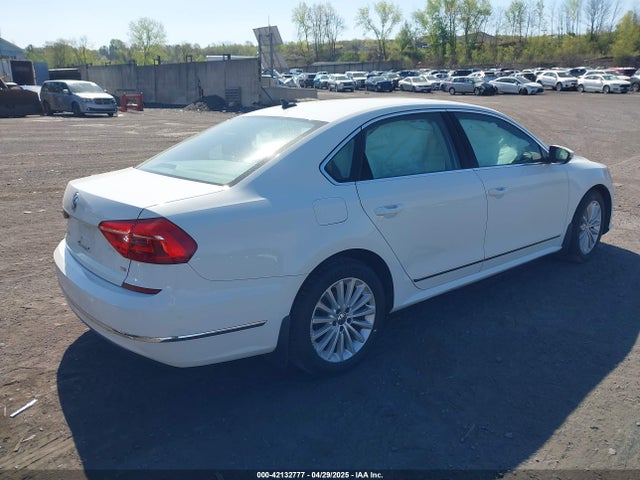 1VWBT7A38GC016180 Volkswagen Passat 1.8t Se