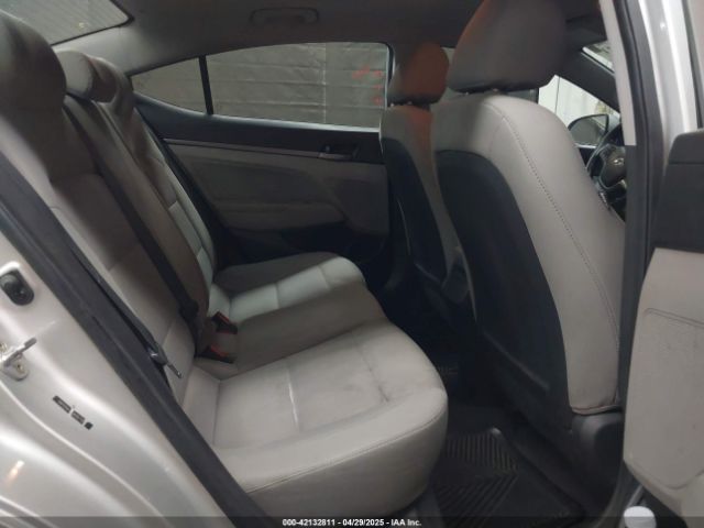 5NPD84LF6JH267181 Hyundai ELANTRA SEL