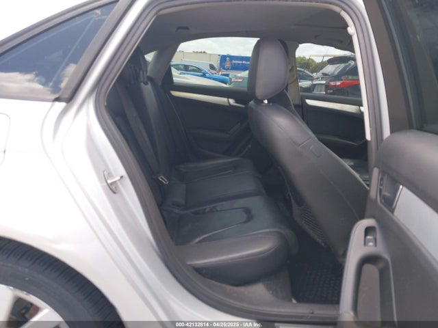 2012 AUDI A4 WAUAFAFLXCN001039 Photo 7