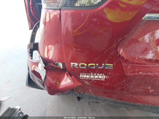 5N1AT2MT8KC746978 Nissan ROGUE SV