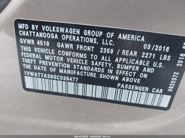 1VWAT7A39GC039477 Volkswagen Passat 1.8t S