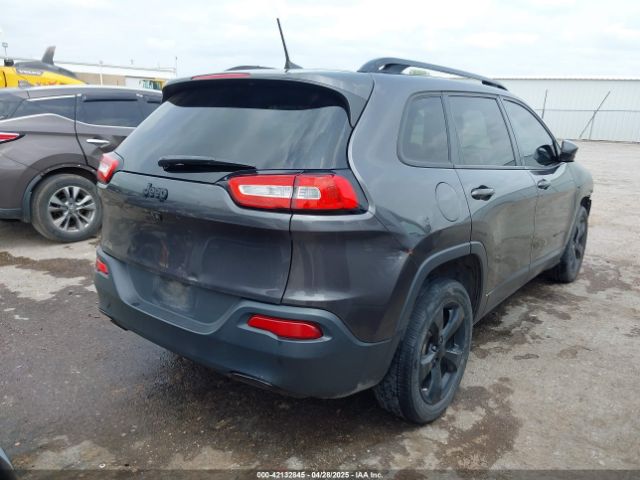 1C4PJLCB2JD595549 Jeep Cherokee Latitude Fwd