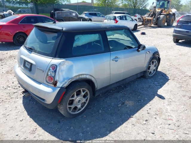 2003 MINI COOPER S WMWRE33443TD70055 Photo 3