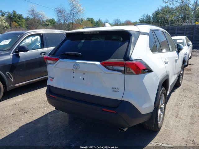 2T3P1RFV6MC149762 Toyota Rav4 Xle