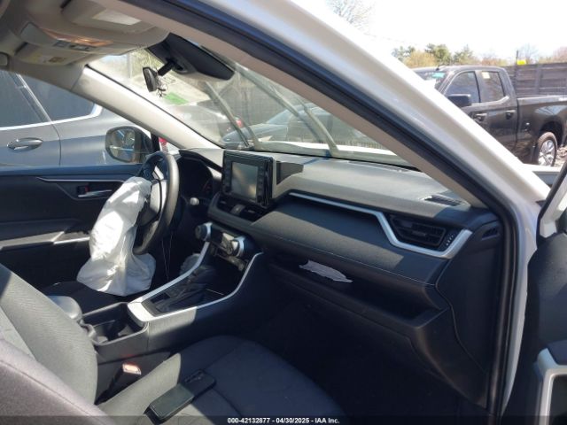2T3P1RFV6MC149762 Toyota Rav4 Xle