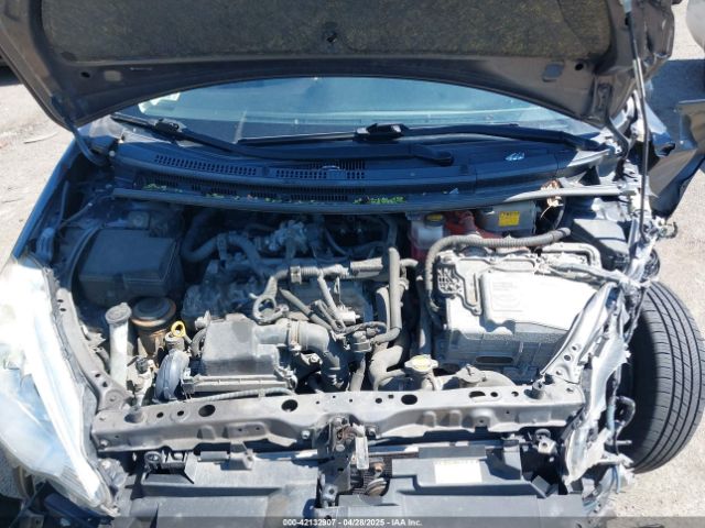 JTDKDTB31E1568233 Toyota Prius C Three