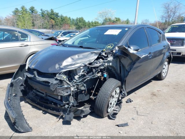 JTDKDTB31E1568233 Toyota Prius C Three
