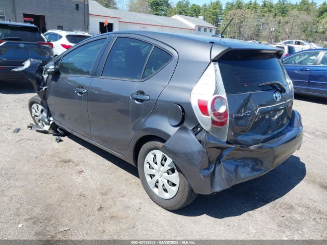 JTDKDTB31E1568233 Toyota Prius C Three