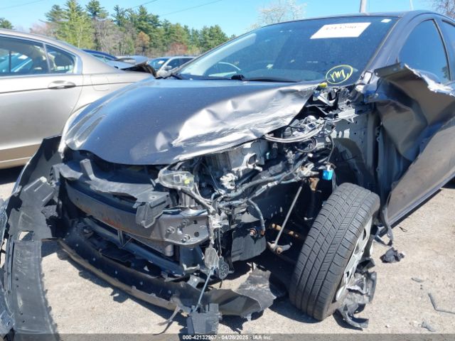 JTDKDTB31E1568233 Toyota Prius C Three