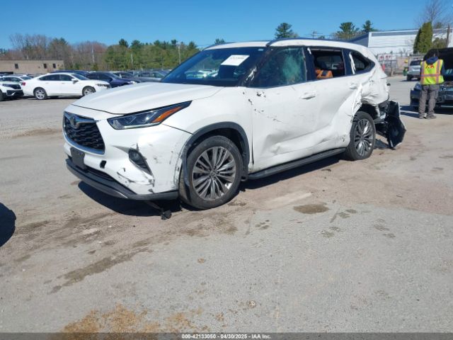 5TDFZRBHXMS080062 Toyota Highlander Platinum
