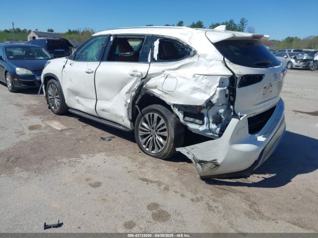 5TDFZRBHXMS080062 Toyota Highlander Platinum