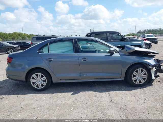 3VW2B7AJ7HM212287 Volkswagen Jetta 1.4t S