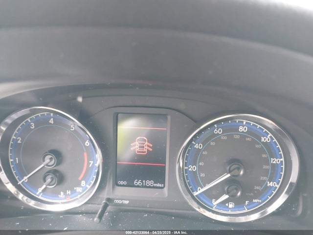 2T1BURHE5HC755406 Toyota COROLLA L