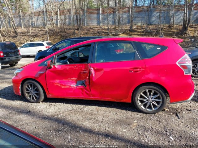 JTDZN3EU4FJ034337 Toyota Prius V Five